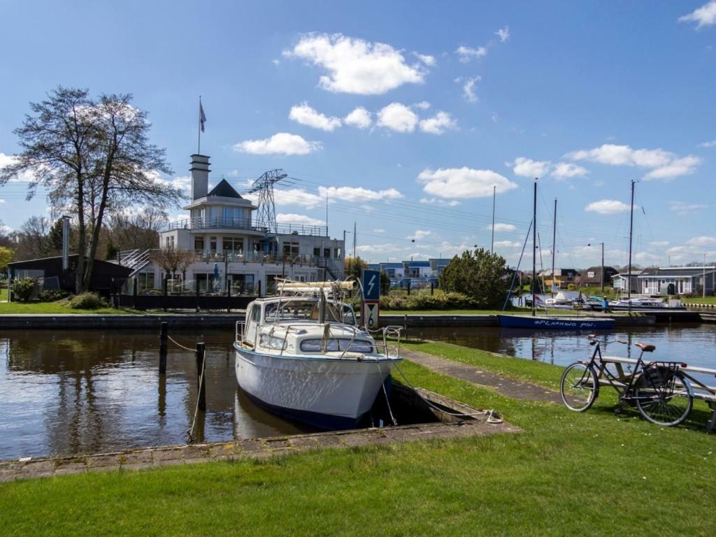 ホテルLandal De Bloemert ザイドラーレン エクステリア 写真